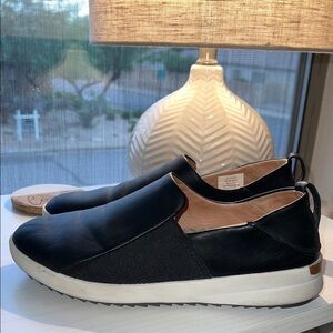 Olukai Malua Black Slip-Ons Women’s Size 9